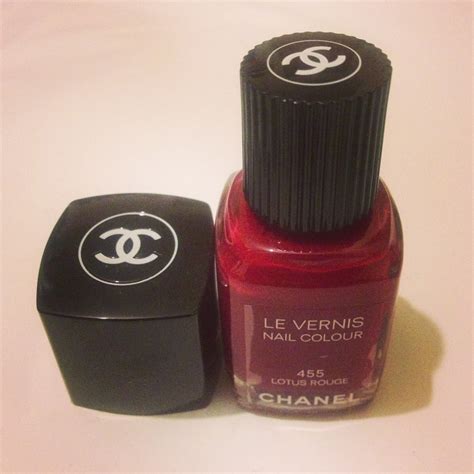 chanel le vernis nail colour 455 lotus rouge